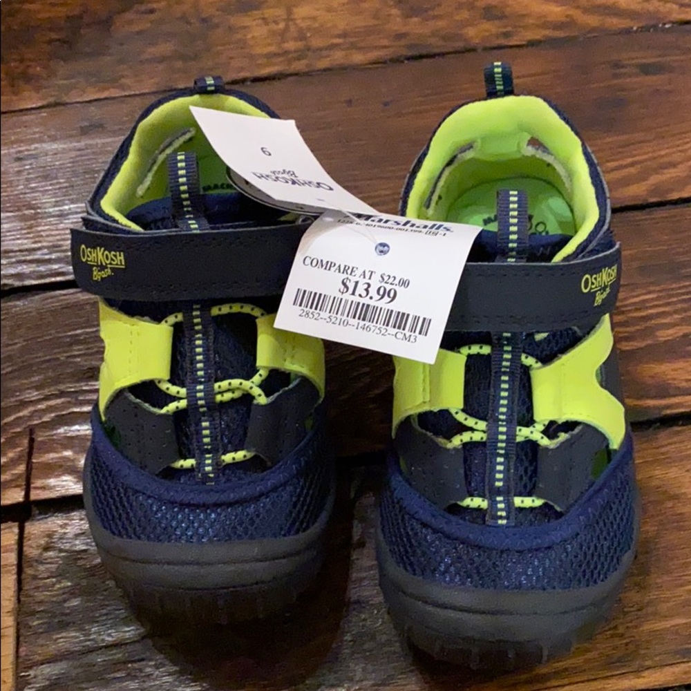 Kids water shoes